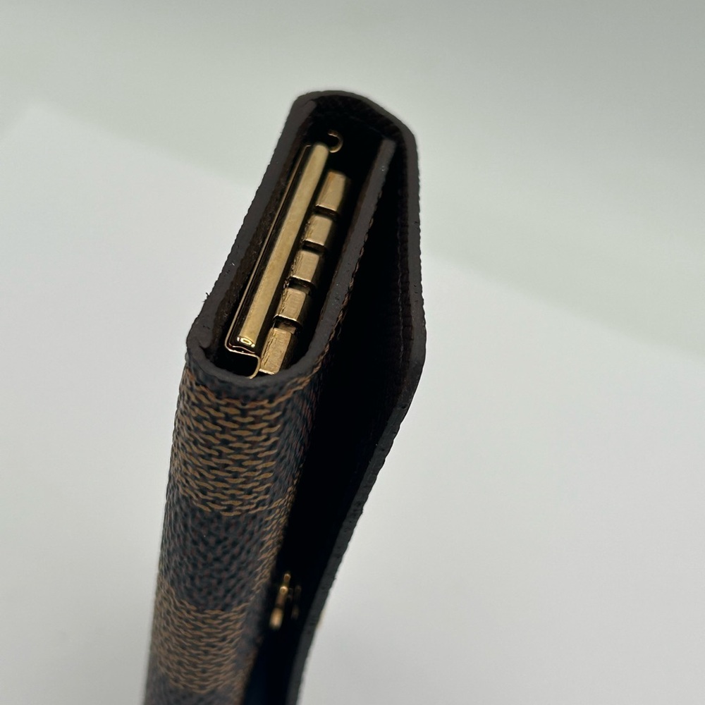 Authentic Louis Vuitton Key holder - Picture 4 of 11